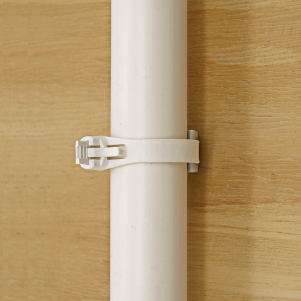 Монтажная площадка для труб и кабеля